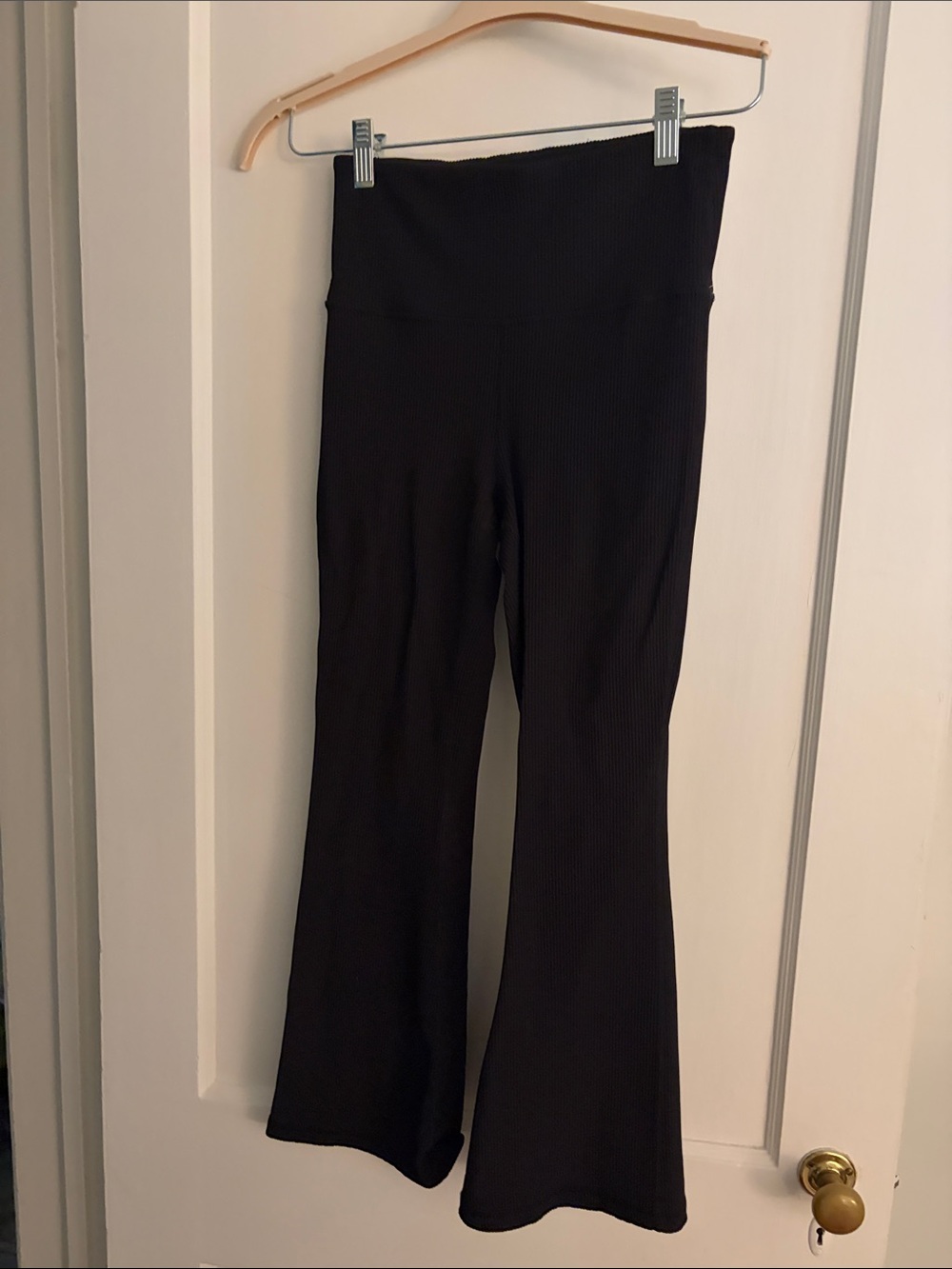 Athleta Kick Crop Ribbed Pants